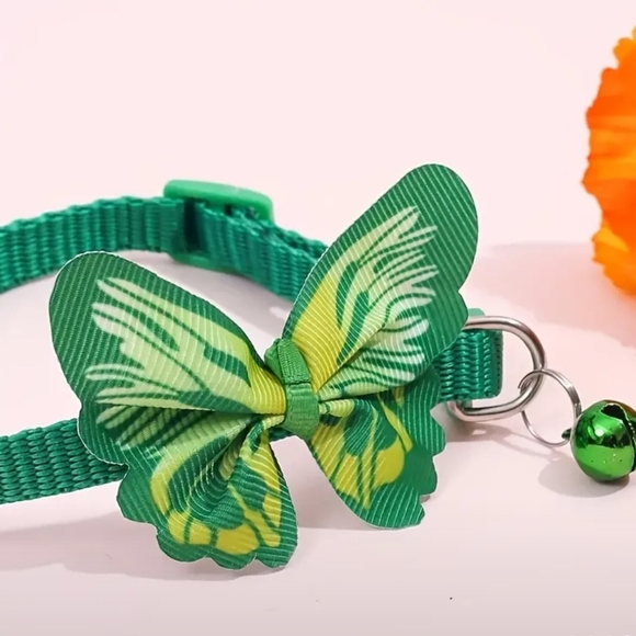 Butterfly Cat Collar With Bell - Picture 1 of 2